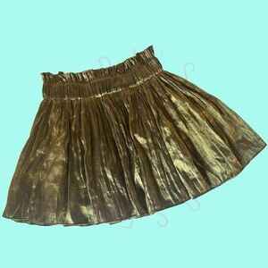DO+BE metallic scrunched skirt. Size medium.